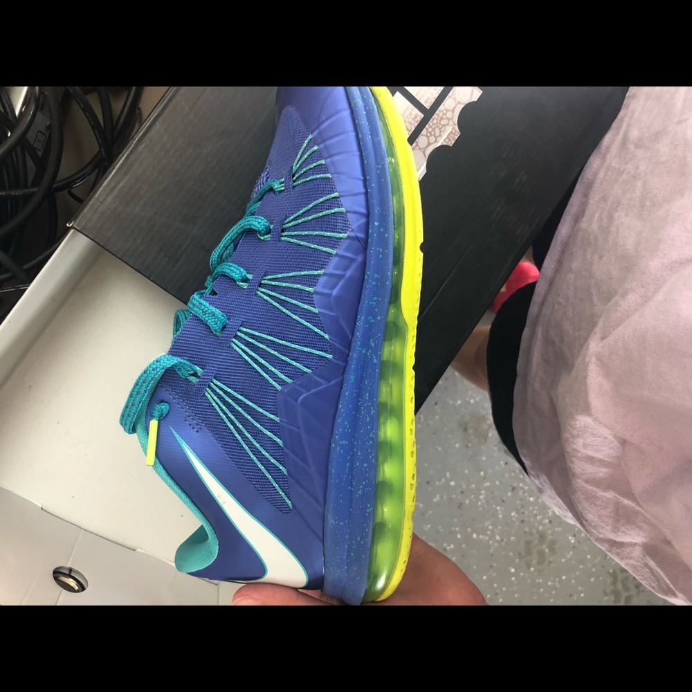 Nike shoes